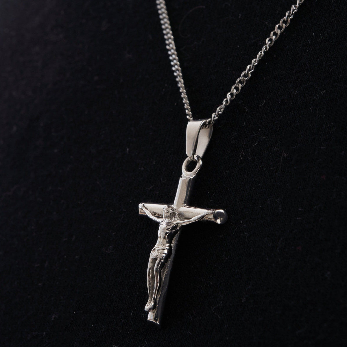 CRUCIFIX (SILVER)